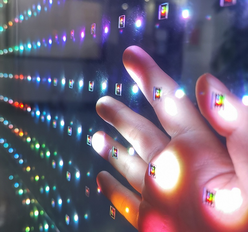 LED photoelectronics glass screen